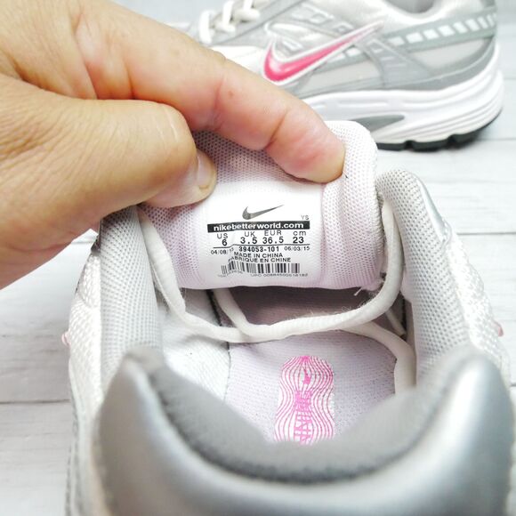 Nike Womens Size 6 Run Initiator White Silver Pink Running Sneakers - Picture 8 of 8